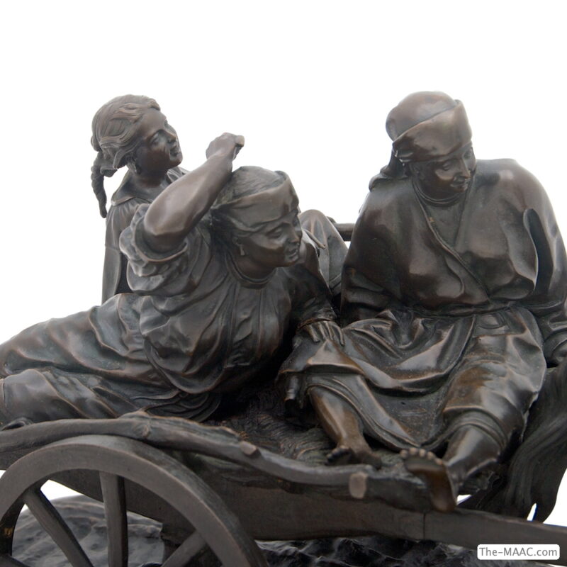 Bronze Sculpture of Ryazan Peasants Returning from the Fields - Image 3