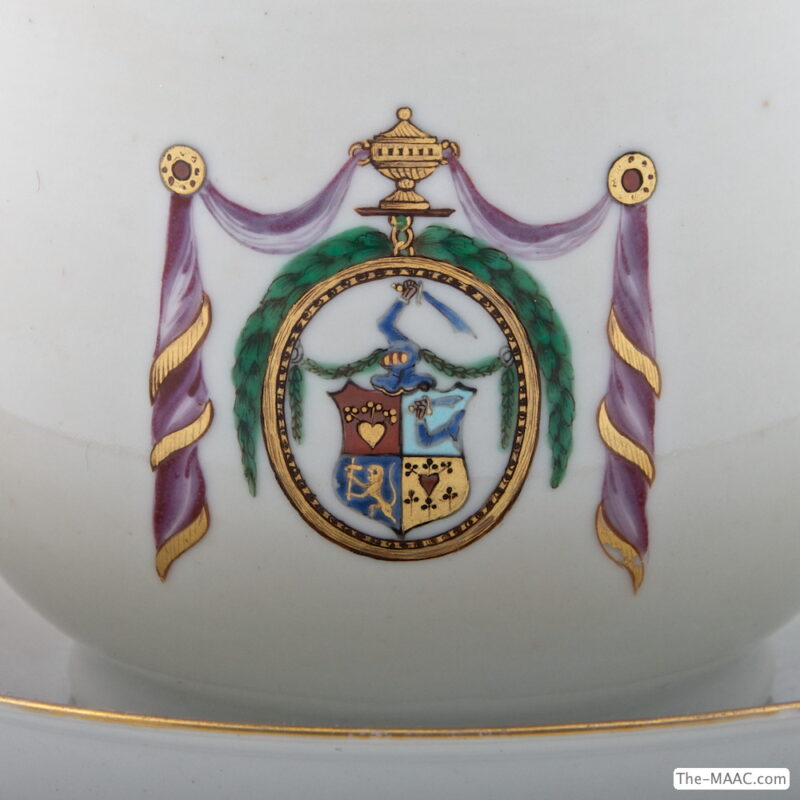 Pair of Chinese Export Armorial Sucriers - Image 2