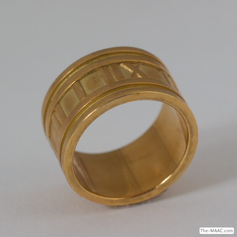 Wide Tiffany & Co. 18 kt Gold Atlas Ring