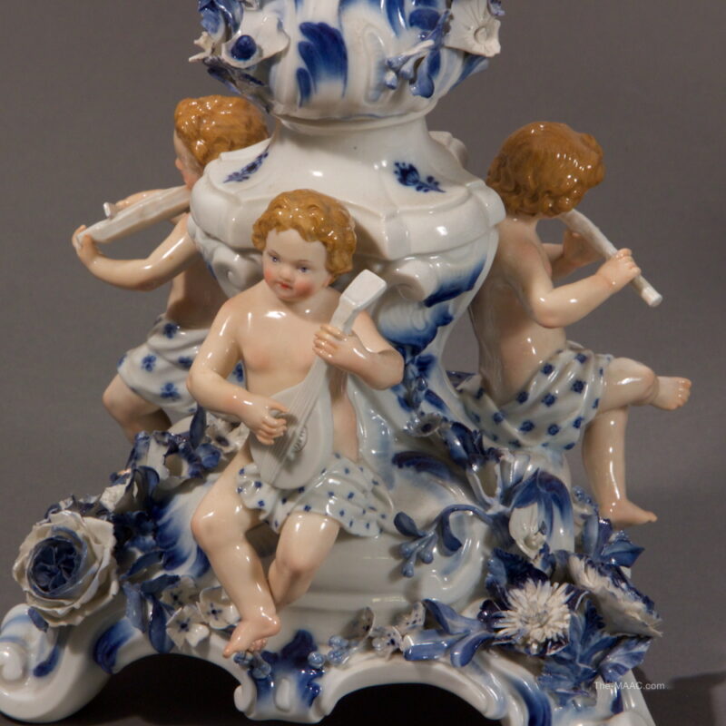 Meissen Blue and White Garniture Set - Image 3