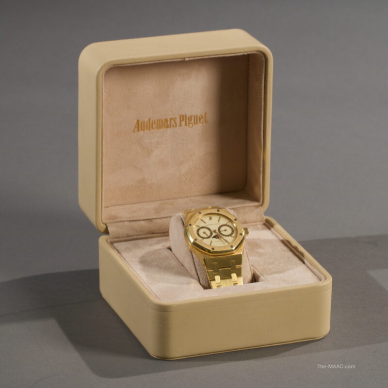 Men's 18K Audemars Piguet Watch - Image 3