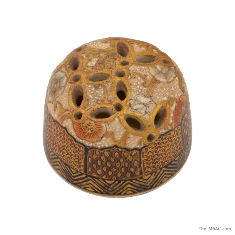 Very Rare 19th Century Satsuma Bottle - Image 2