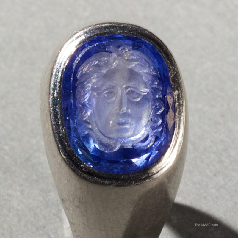 Unheated Sapphire Intaglio Ring of Medusa - Image 2