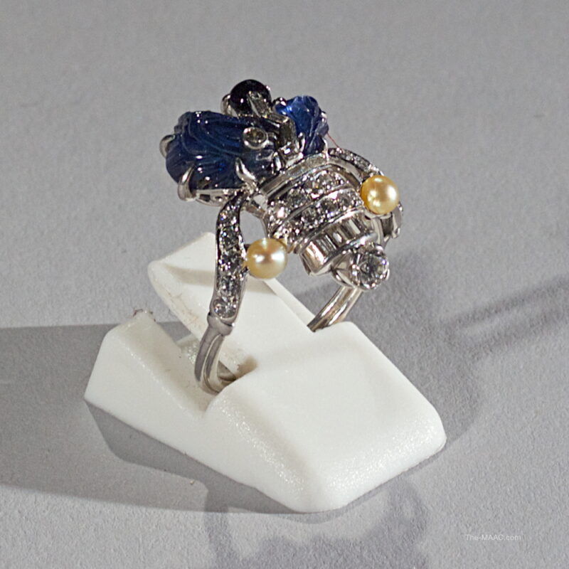 Art Deco Diamond and Sapphire Giardinetto Ring - Image 2