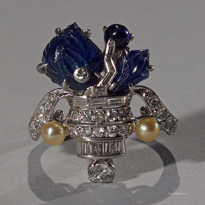 Art Deco Diamond and Sapphire Giardinetto Ring - Image 3