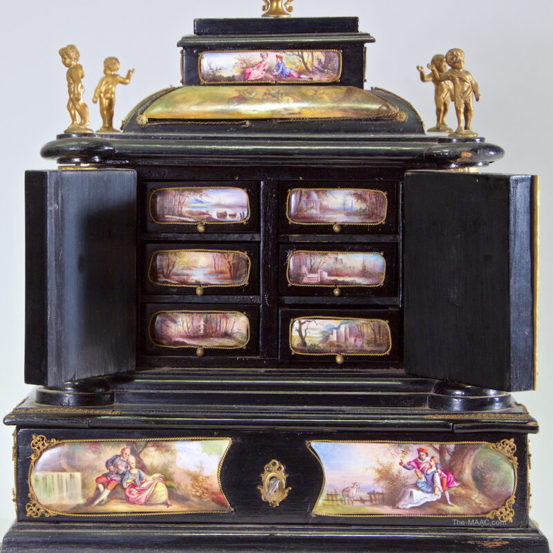 Large Viennese Enamel Casket - Image 2