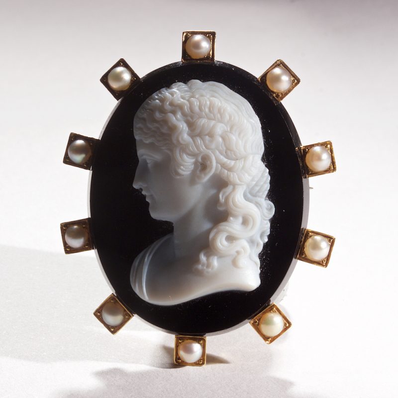 Hardstone Cameo Pendant / Brooch by Filippo Tignani - at Hartley Brown - at the Manhattan Art & Antiques Center