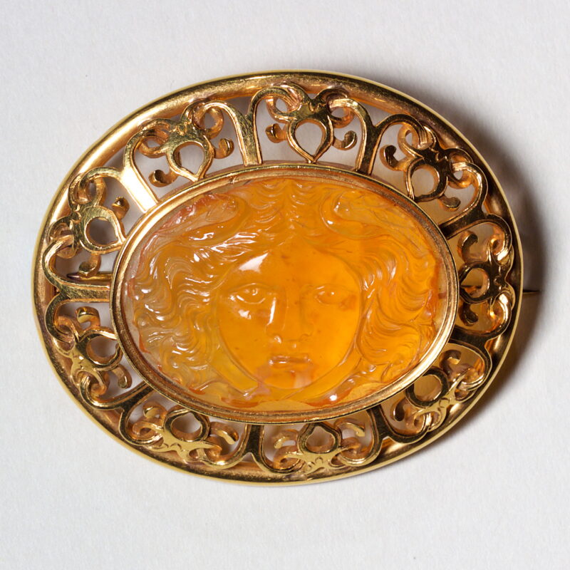 Carnelian and Gold Medusa Cameo Brooch