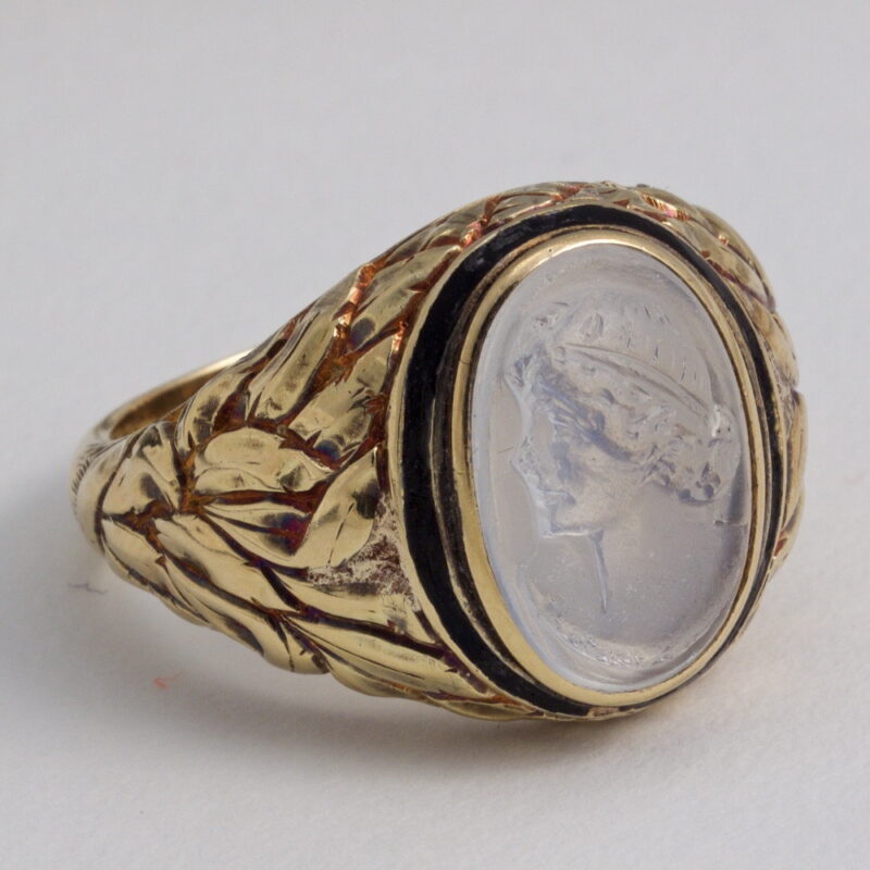 Antique Moonstone Cameo in Gold and Enamel Chased Ring Mounting - Image 2
