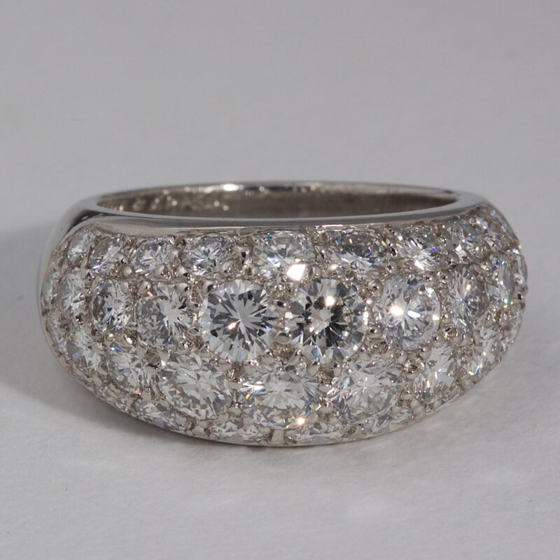 Van Cleef and Arpels Diamond Ring - Image 2