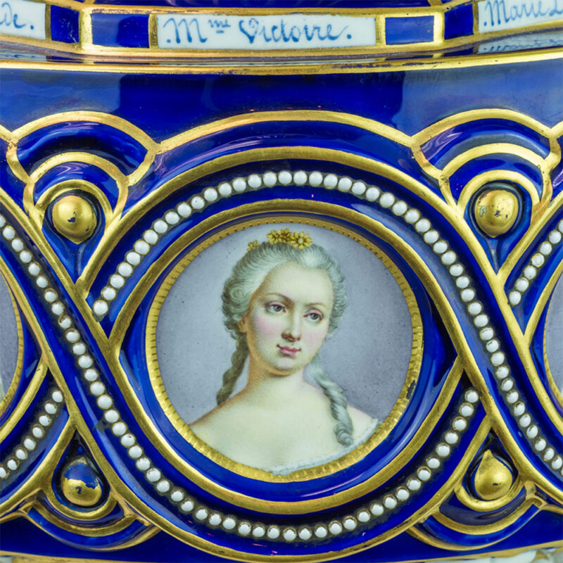 A Fine Pair of Sèvres Jeweled Cobalt-Blue Ground & Ormolu-mounted Porcelain Vases - Image 3