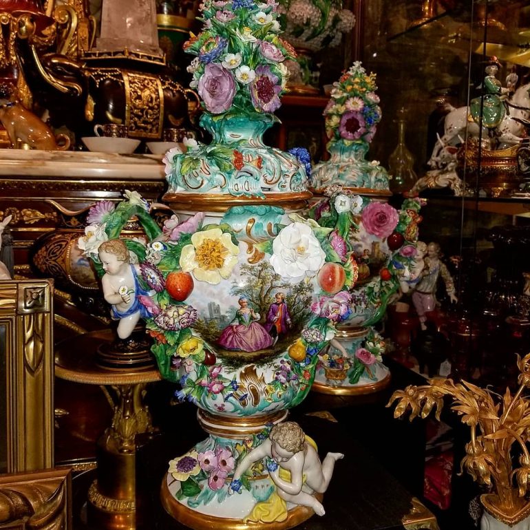 Fabulous Pair of Antique meissen porcelain Covered Potpourris ...