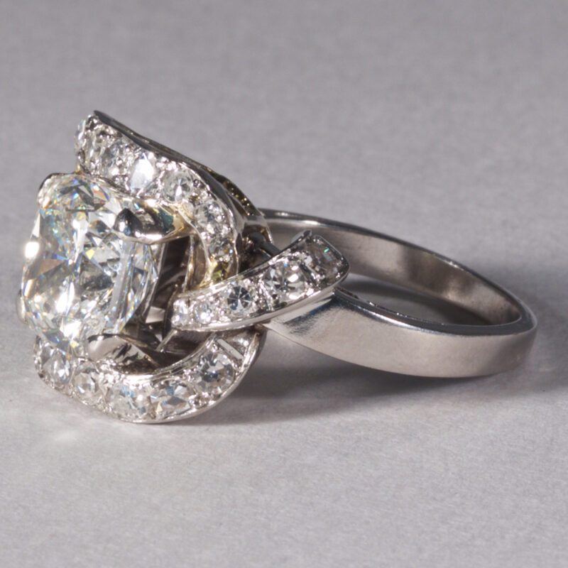 Fine Cushion Cut Diamond Ring - Image 3