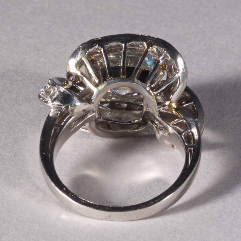 Fine Cushion Cut Diamond Ring - Image 4