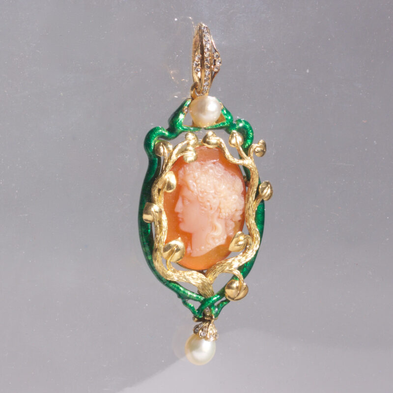 French Gold, Rose Diamond, Enamel, and Hardstone Cameo Pendant - Image 2
