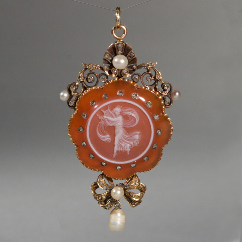 Delightful Sardonyx and Rose Diamond Cameo Pendent