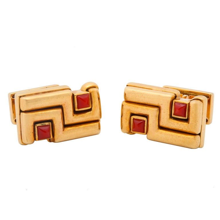 Gold cufflinks with pyramid cabochons of carnelian