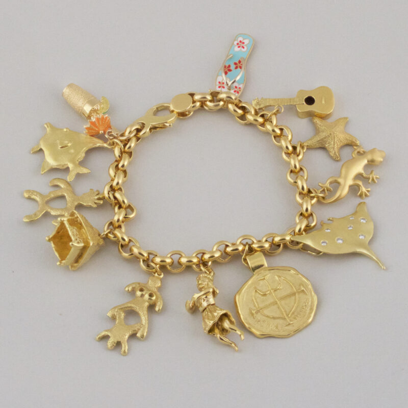 18K Hawaiian Motif Charm Bracelet