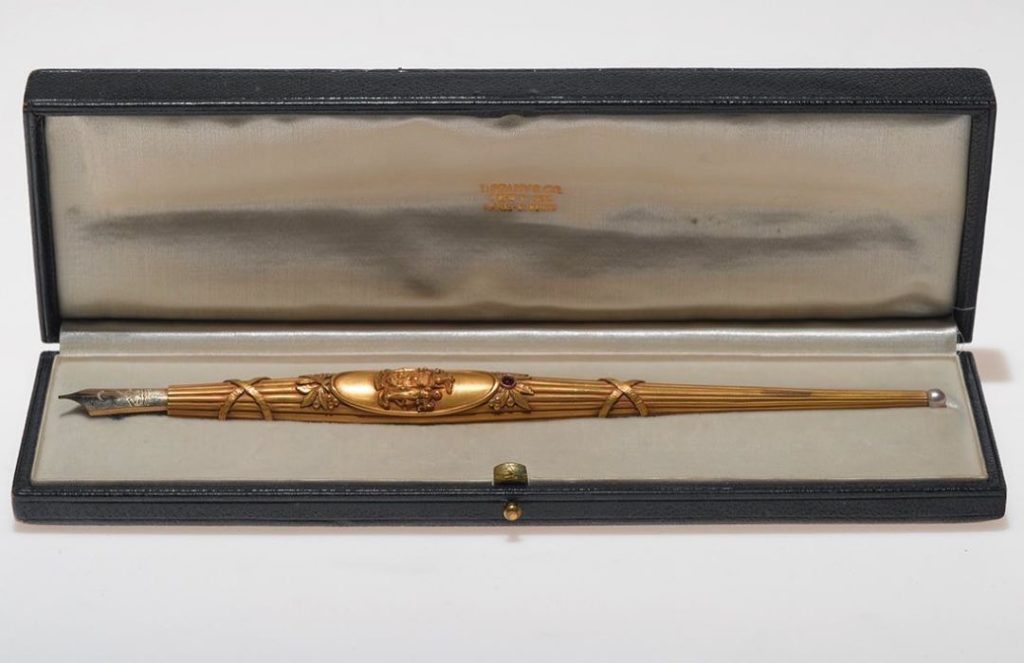 Tiffany & Co 18k gold and pearl Pen in a box
