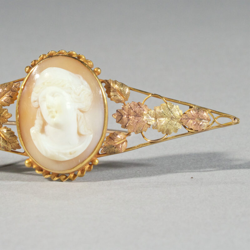 Victorian Full Face Cameo Brooch