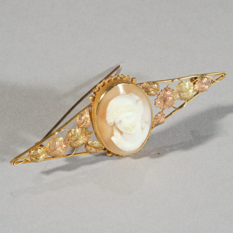 Victorian Full Face Cameo Brooch