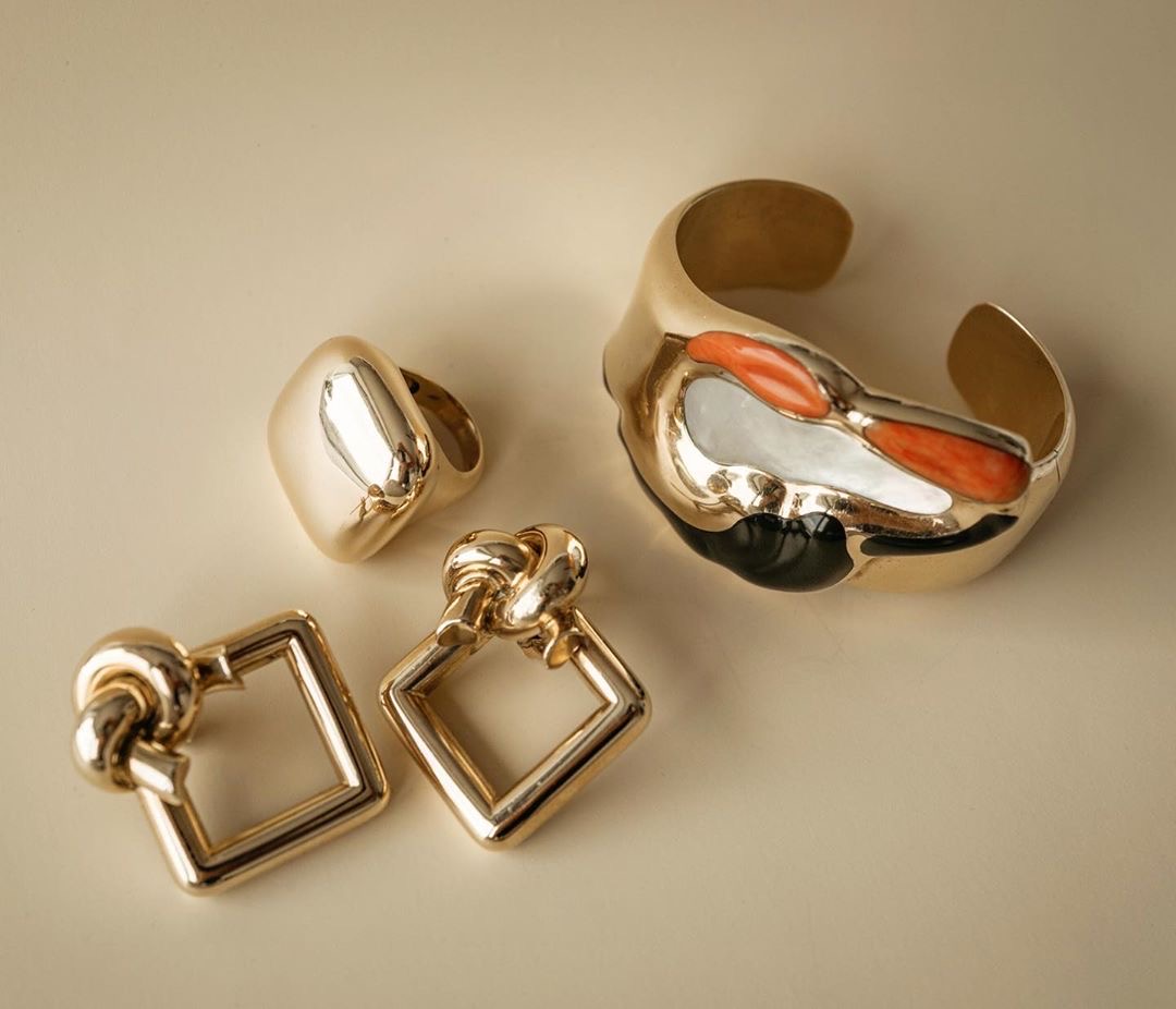 Tiffany and Cartier Jewels: Earrings, Rings and Bracelet
